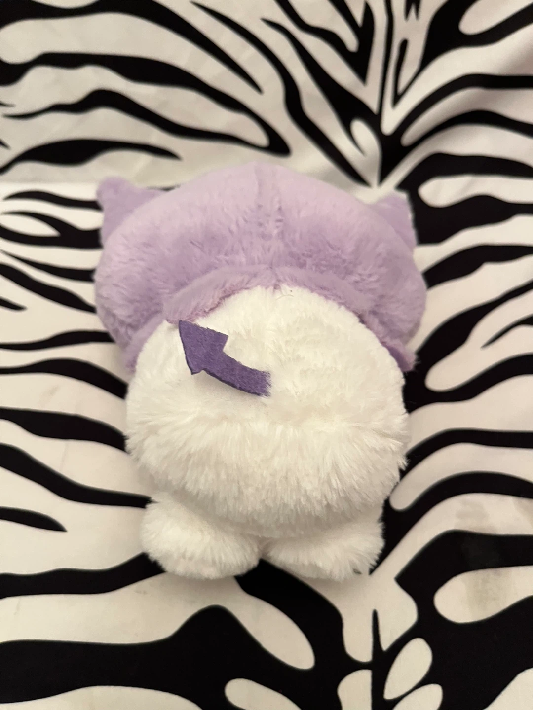 🩷 Kuromi plush doll wearing sleep mask with heart pillow 🩷 - photo 5