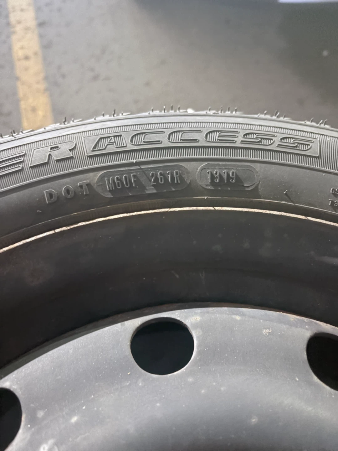 Kelly Winter Access Tire 205/55R16