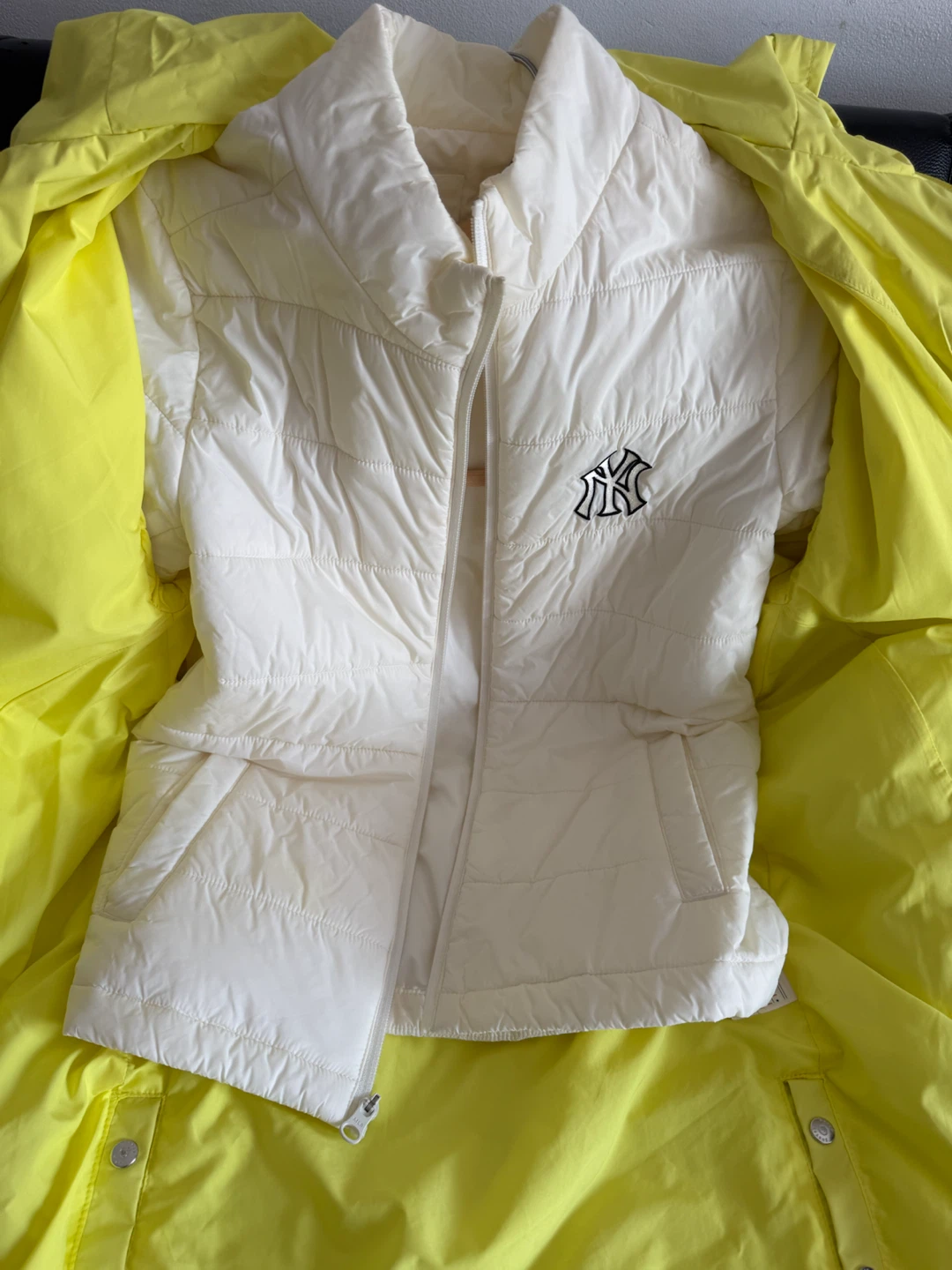 MLB New York Yankees Yellow Jacket - photo 3