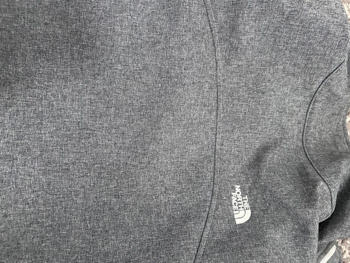 270$ The North Face Grey Softshell Jacket - photo 4