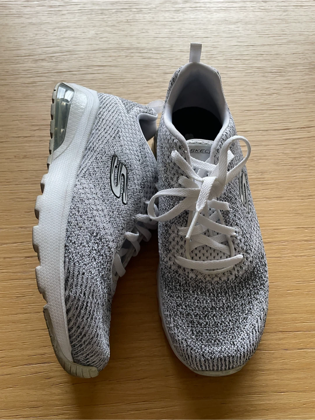 Skechers Skech-Air Sneakers size 8