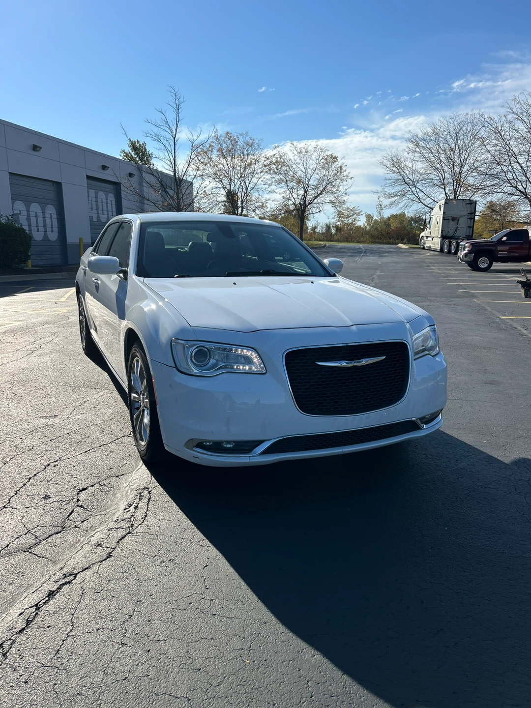 2015 Chrysler 300 Limited AWD V6 - photo 4