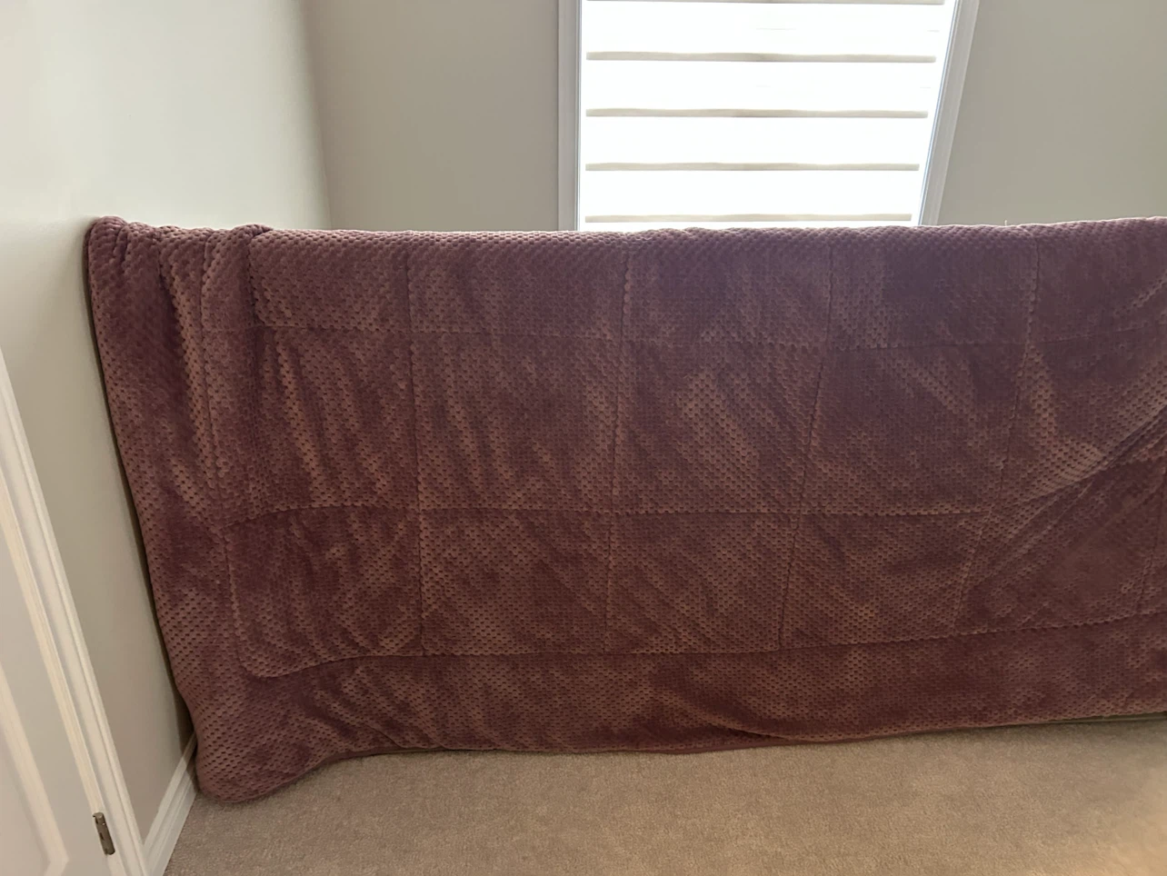 Mauve - Purplish Textured king Size  Comforter