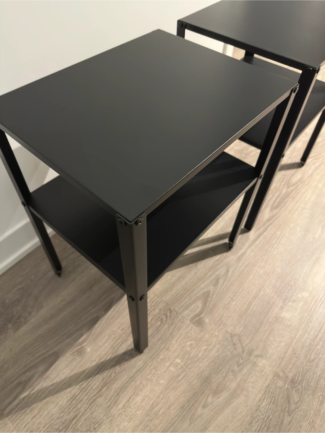 2 nightstands - photo 4