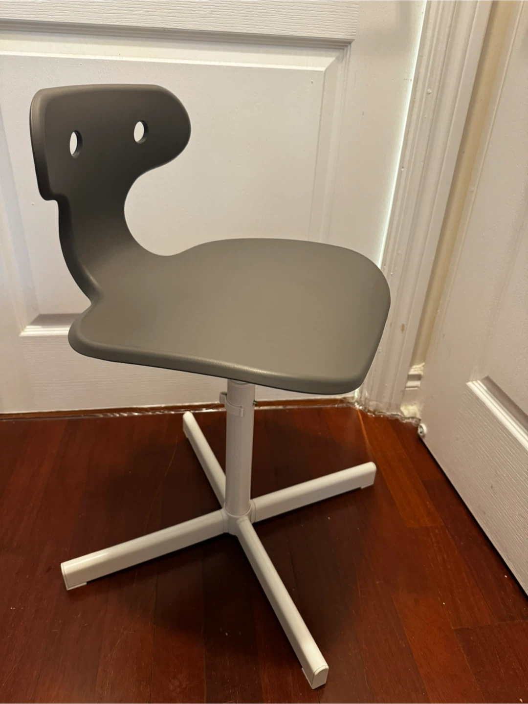 IKEA OVERSIDAN Childrens Swivel Chair