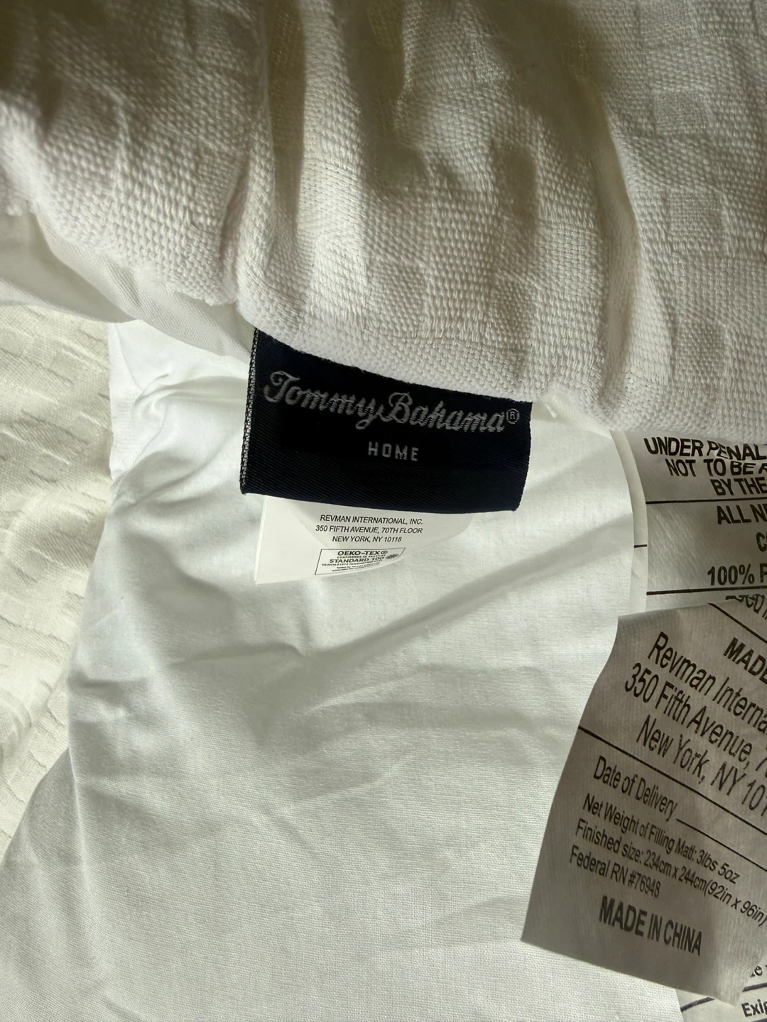 Tommy Bahama Home White Comforter Queen never used - photo 4