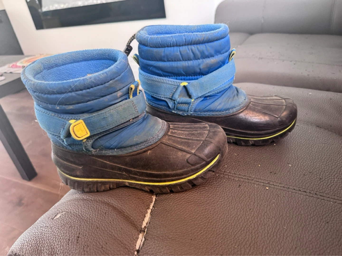 Joe Fresh Blue and black winter boots - photo 5