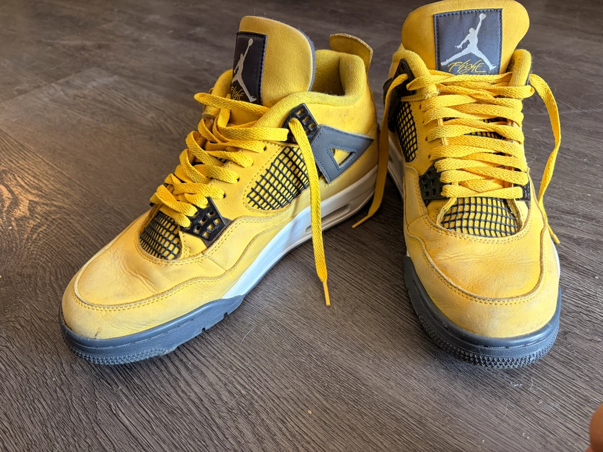 Air Jordan 4 shoes