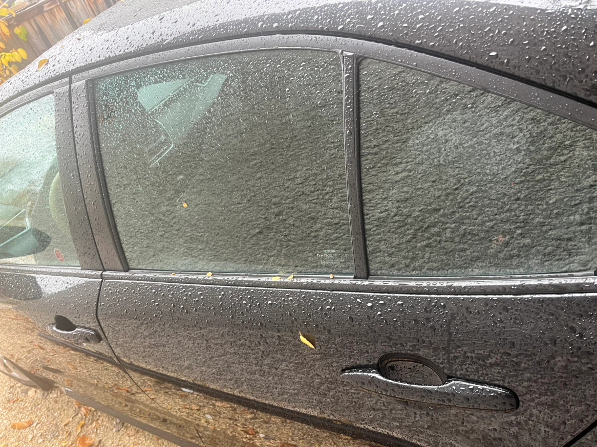Toyota Corolla LE - photo 3