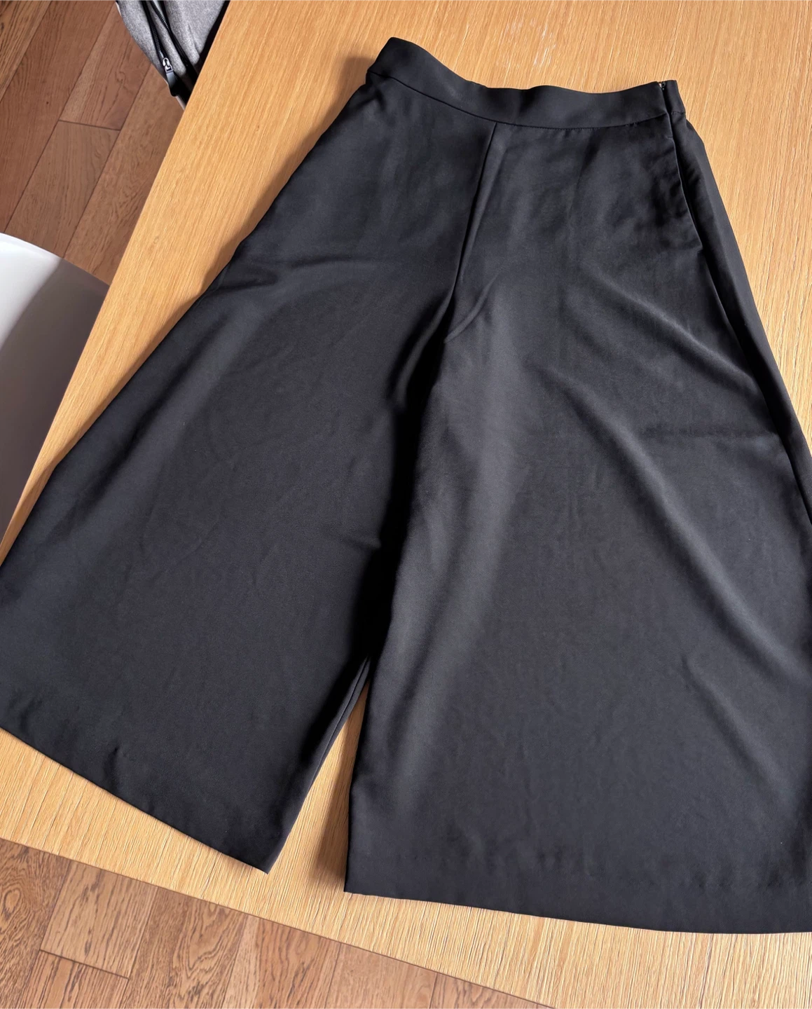 Uniqlo Black Wide Leg Pants size S
