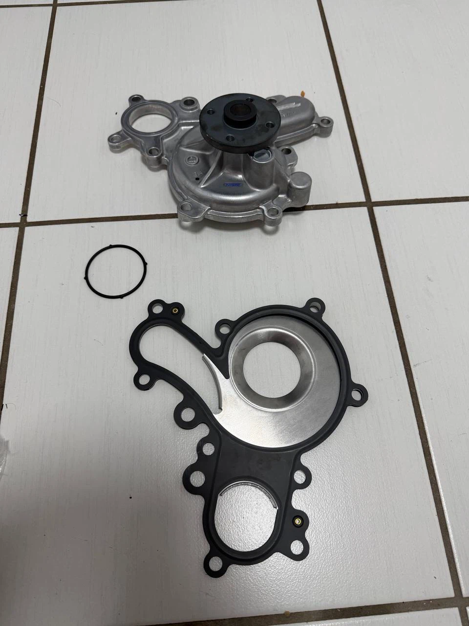 H1027 AISIN WPT804 Water Pump – Toyota / Lexus – New – $120 - photo 5