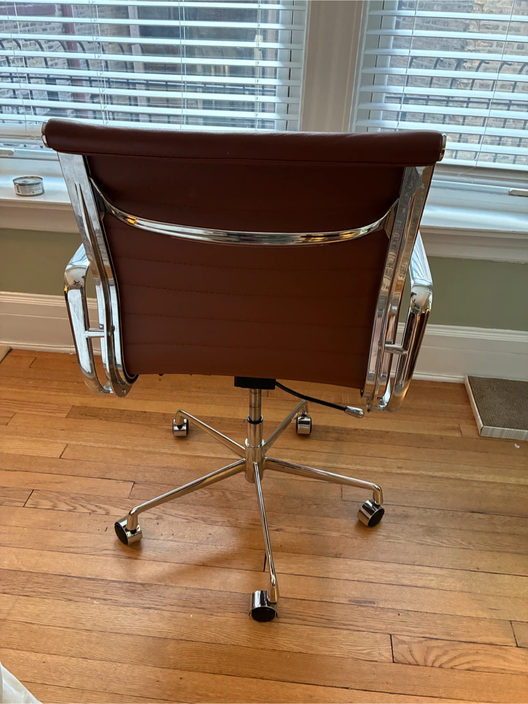 Brown Ribbed Office Chair - photo 2