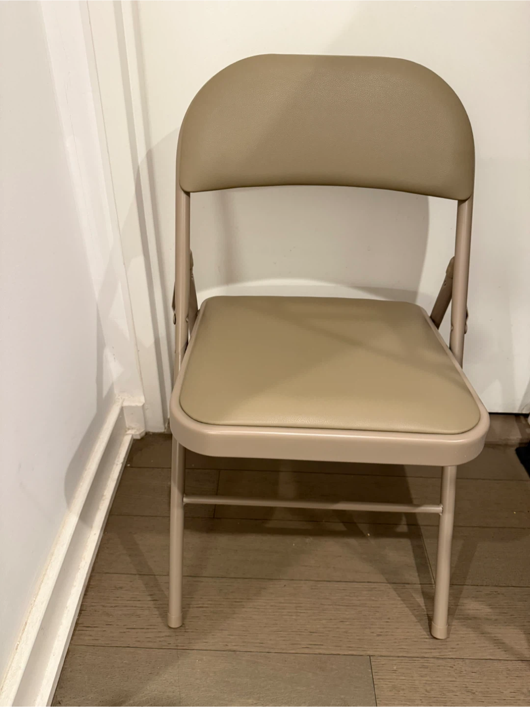 4 Tan Metal Folding Chairs