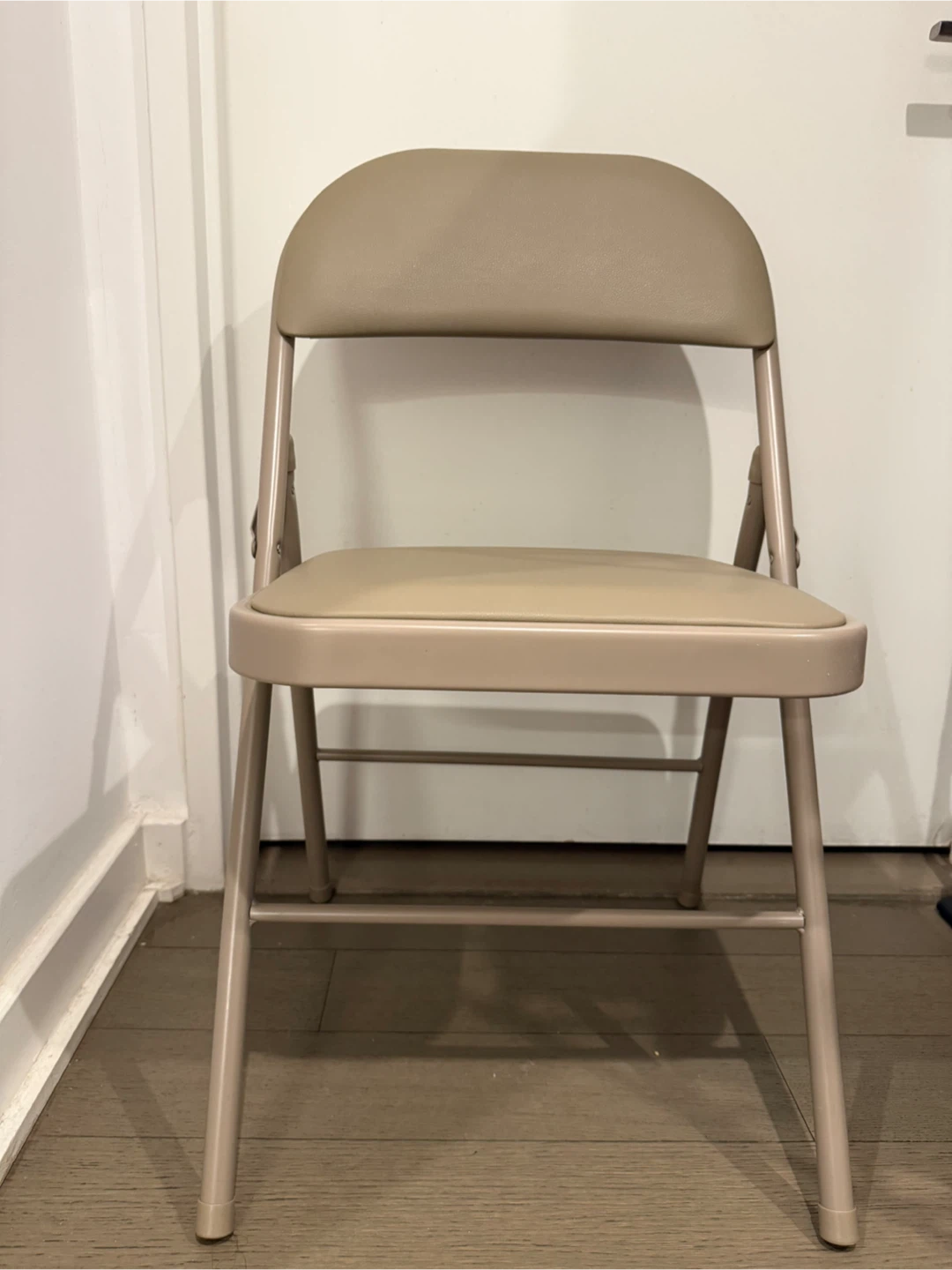 4 Tan Metal Folding Chairs - photo 3