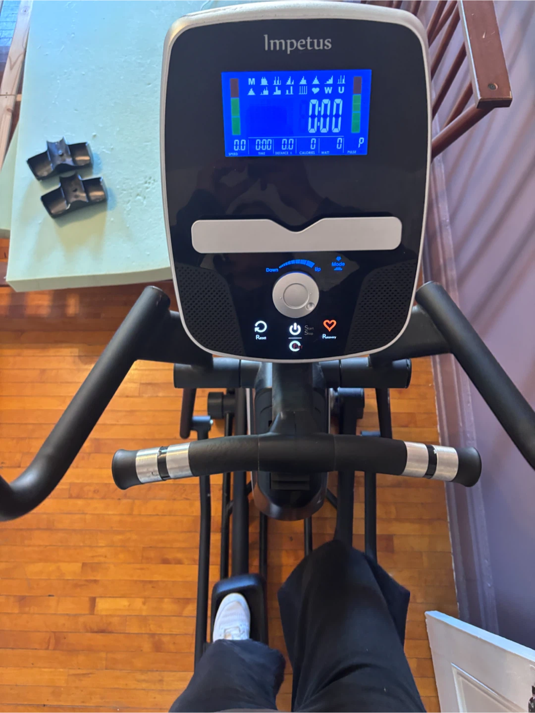 Impetus IE 600am Elliptical Trainer - photo 3
