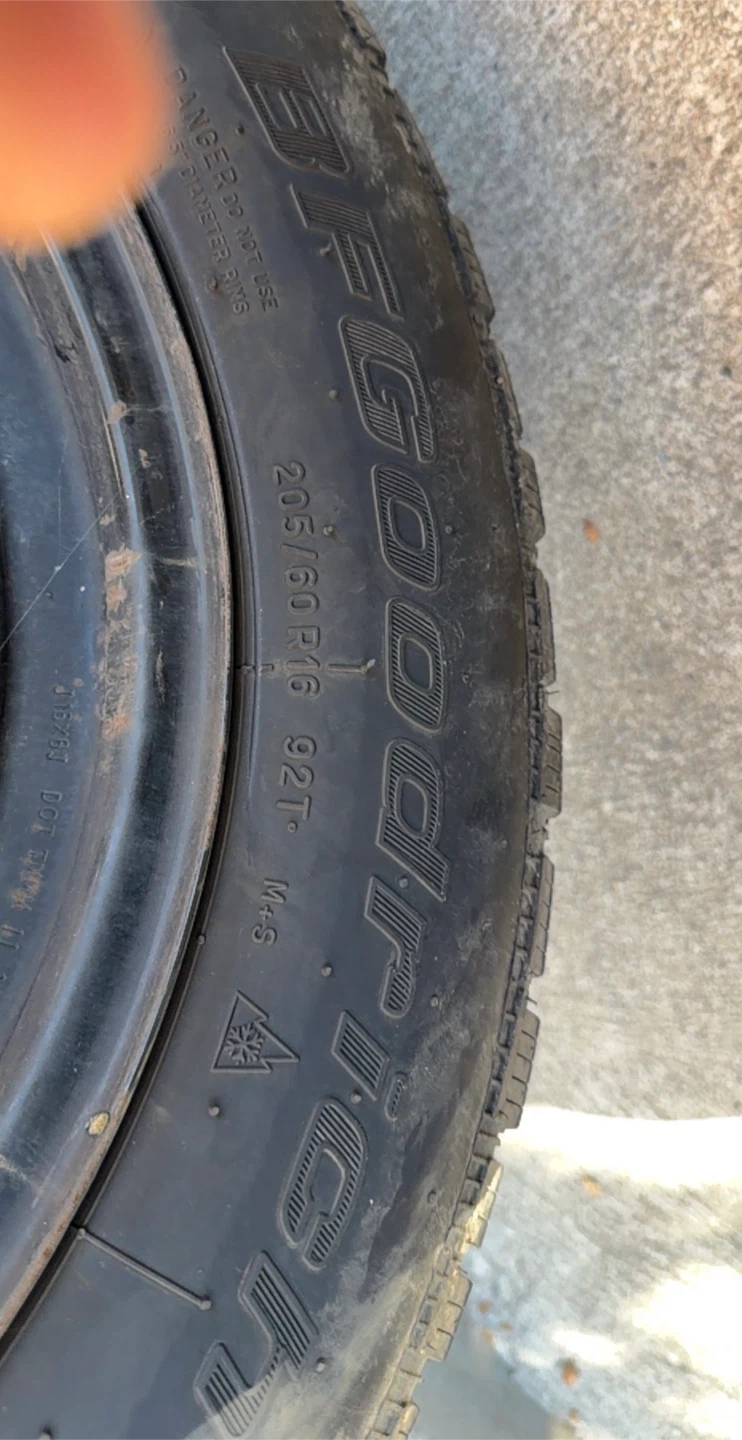 Nissan Kicks Winter Tires and Floor Mats - photo 4