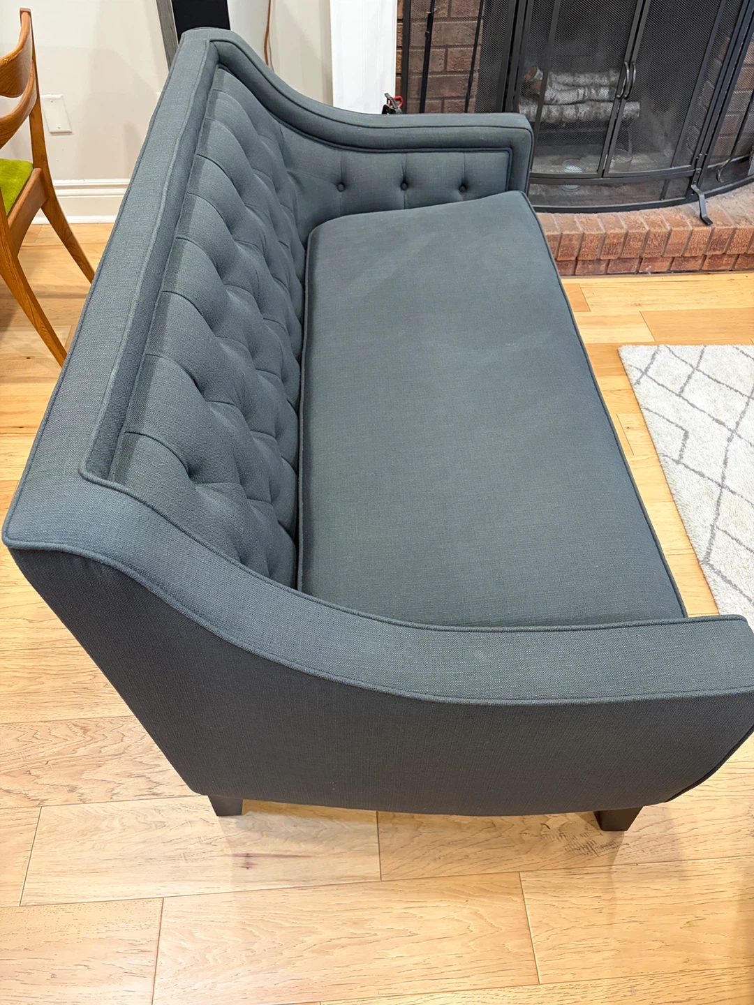 Dark Grey Button-Tufted Settee - photo 2