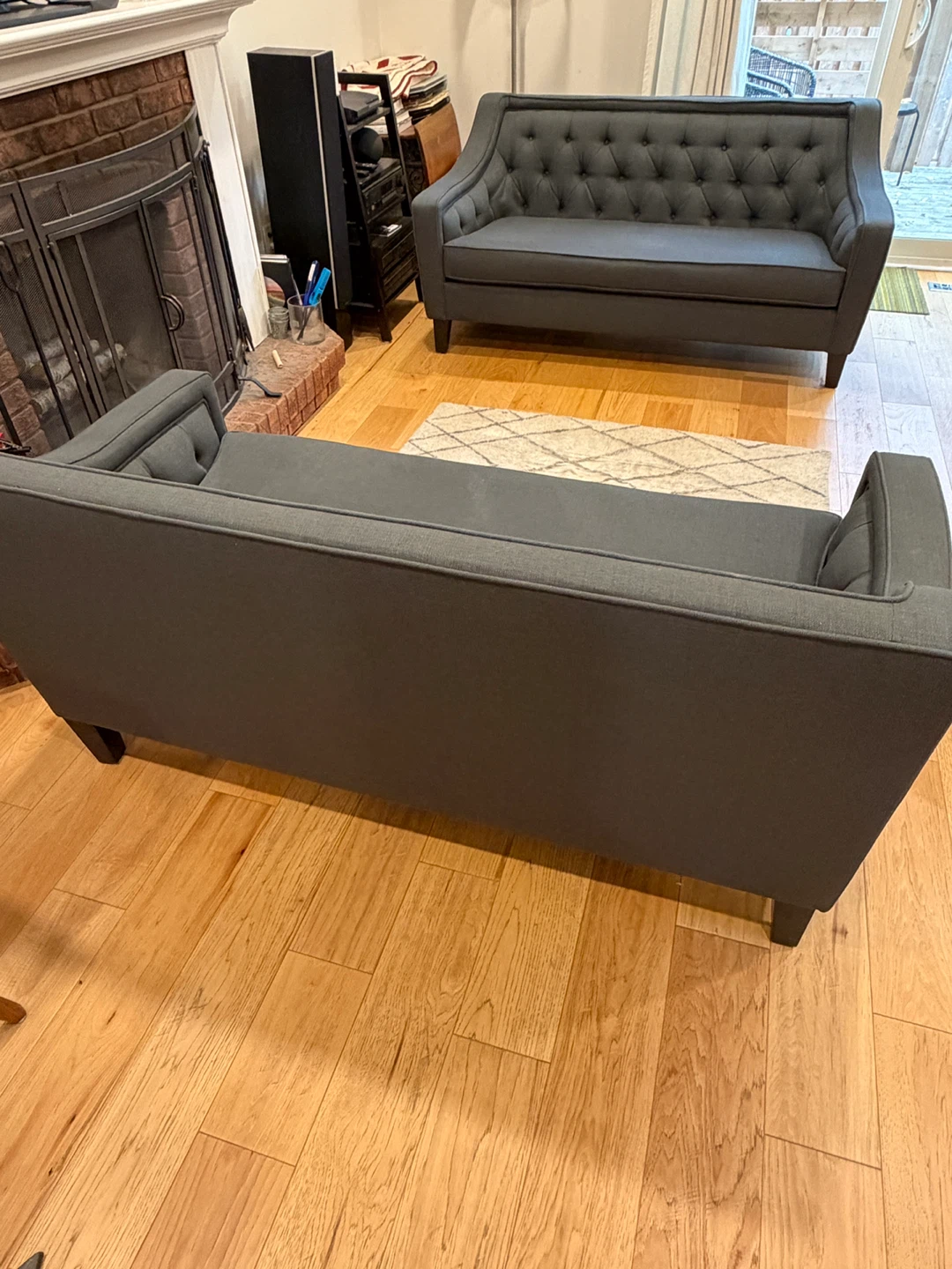 Dark Grey Button-Tufted Settee - photo 3