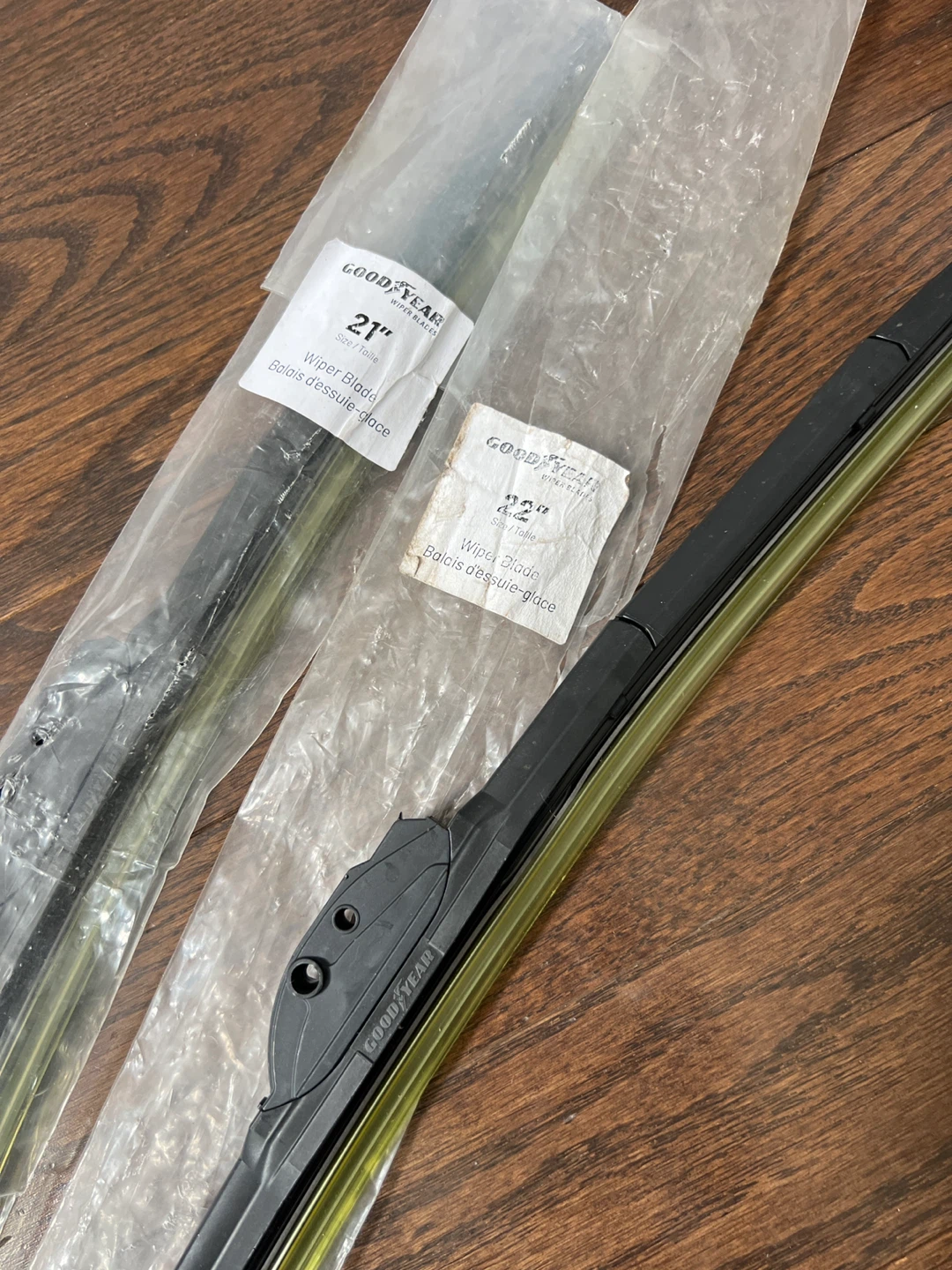 Set of Goodyear Wiper Blades 21 inch and 22 inch