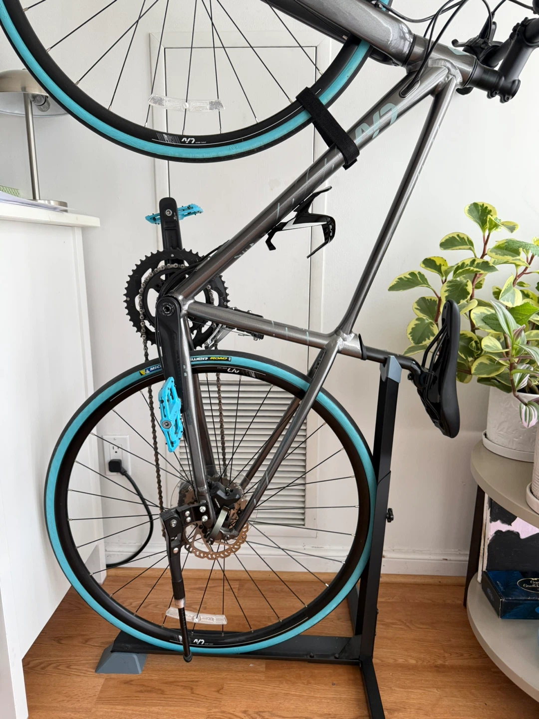 Adjustable Bicycle Stand - photo 3