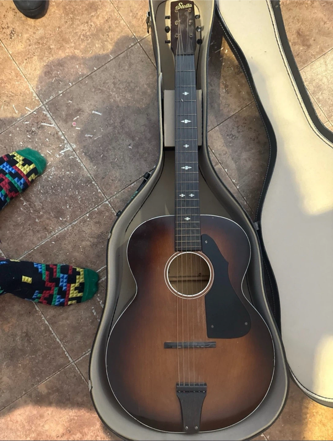 Stella Acoustic Guitar with Hard Case - photo 3