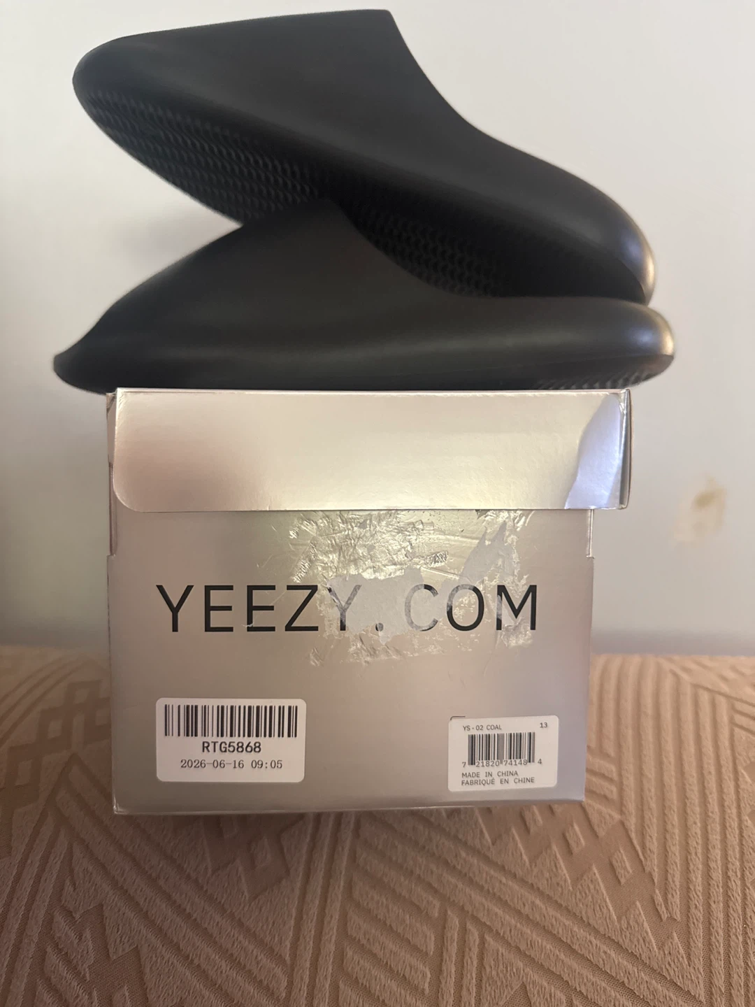 Yeezy Slides Coal Size 13 - photo 4