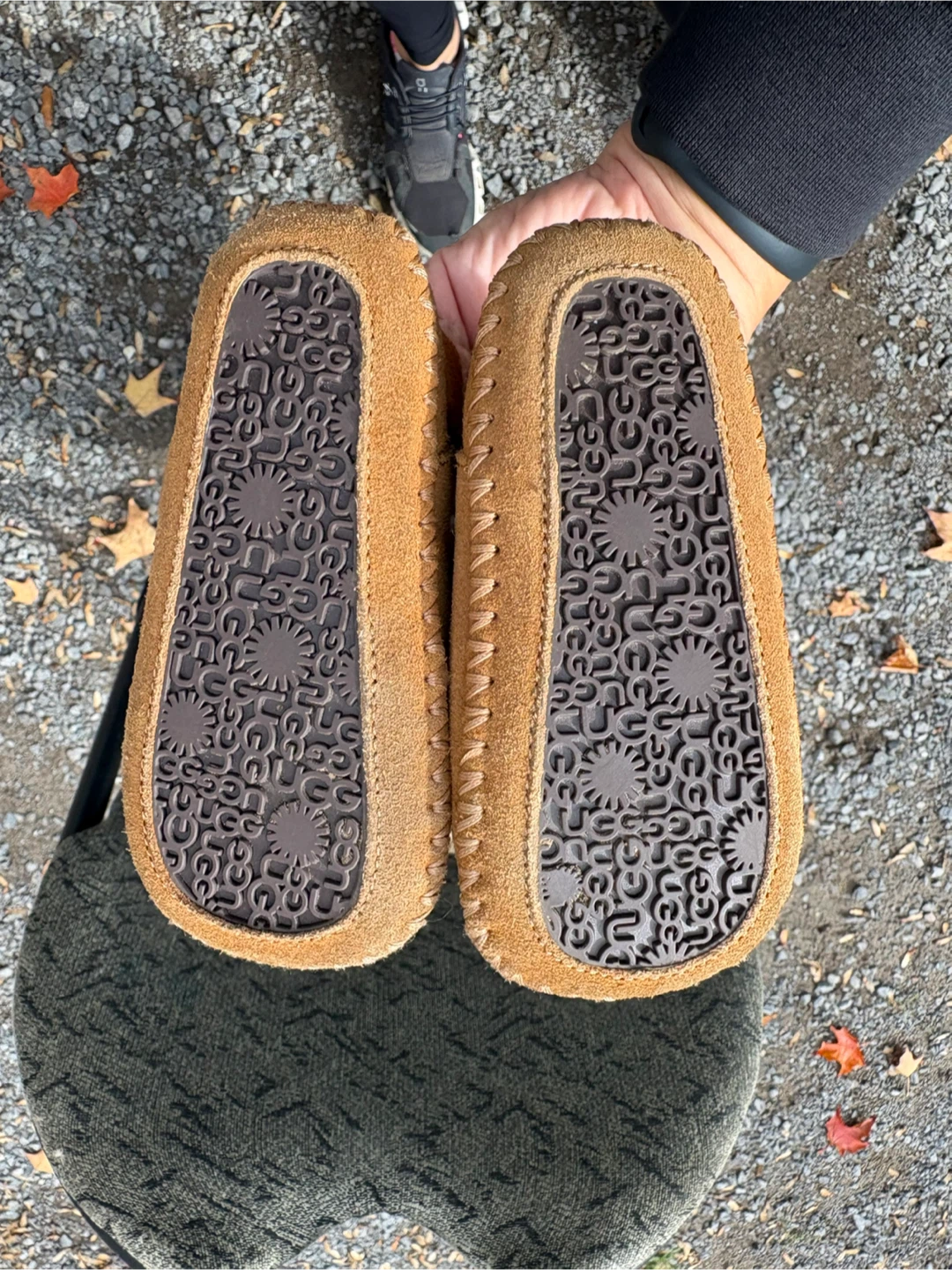 UGG Infant Booties Size 4/5 - photo 5