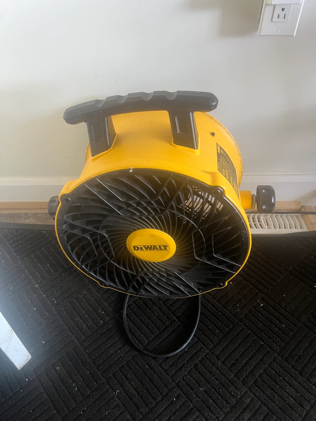 DEWALT Portable Jobsite Fan