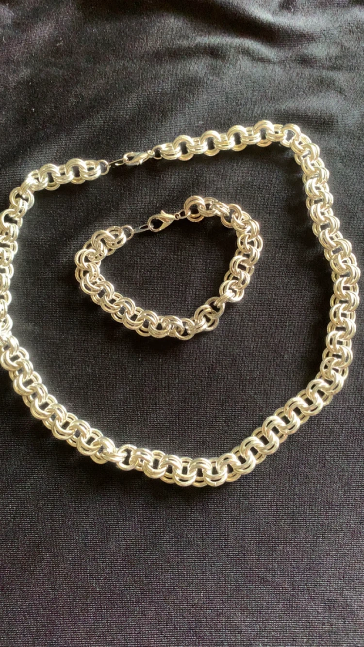 Silver-Tone Interlocking Chain Necklace and Bracelet Set