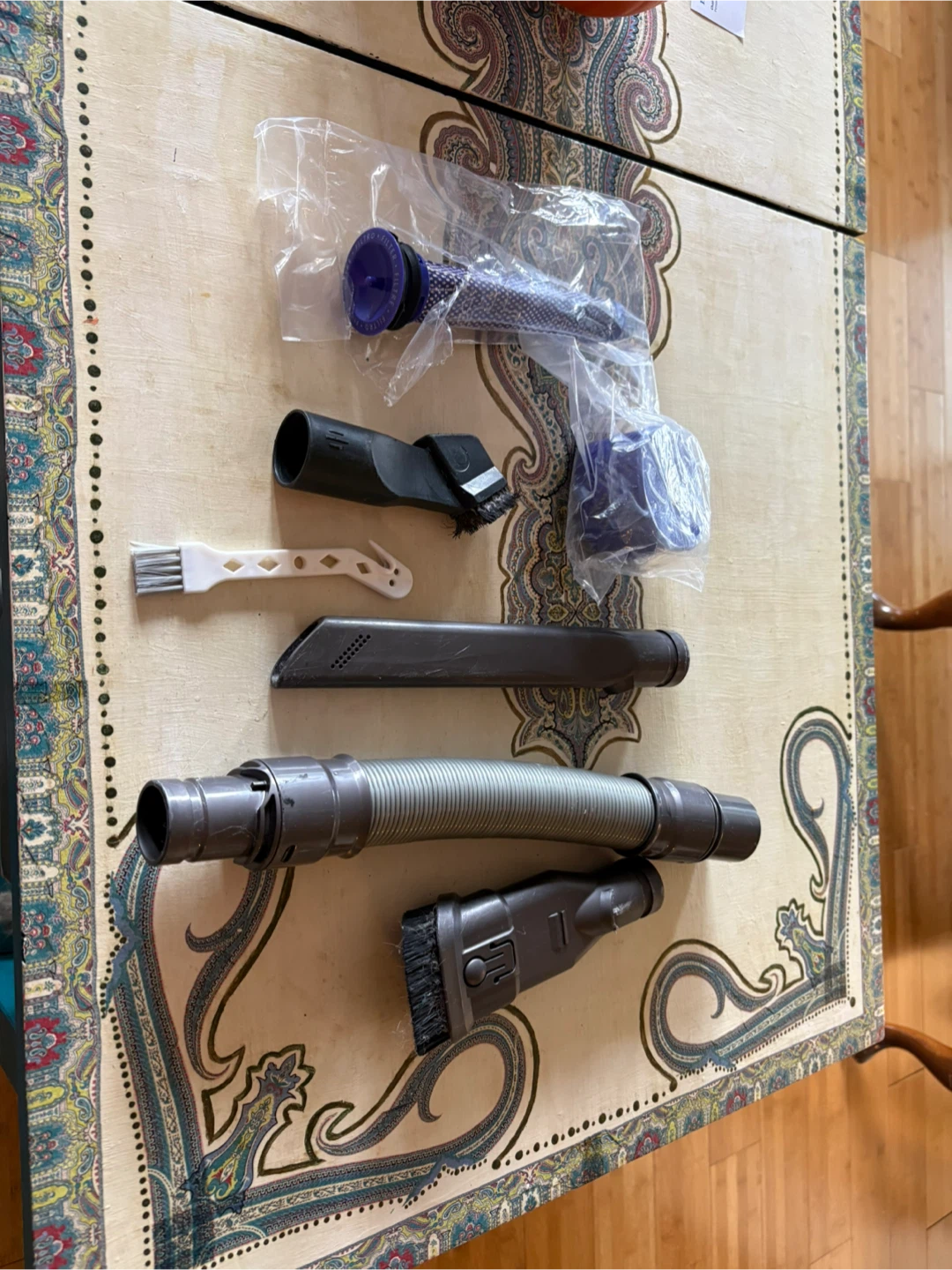 Dyson V6 Cordless Stick Vacuum - photo 3