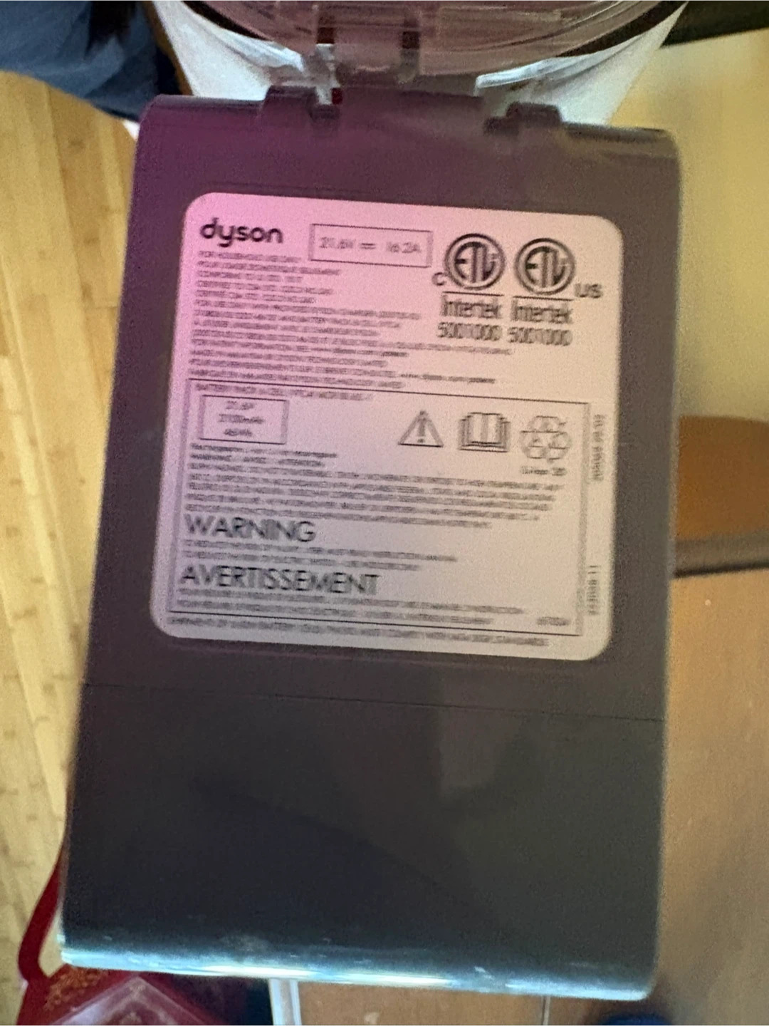 Dyson V6 Cordless Stick Vacuum - photo 4