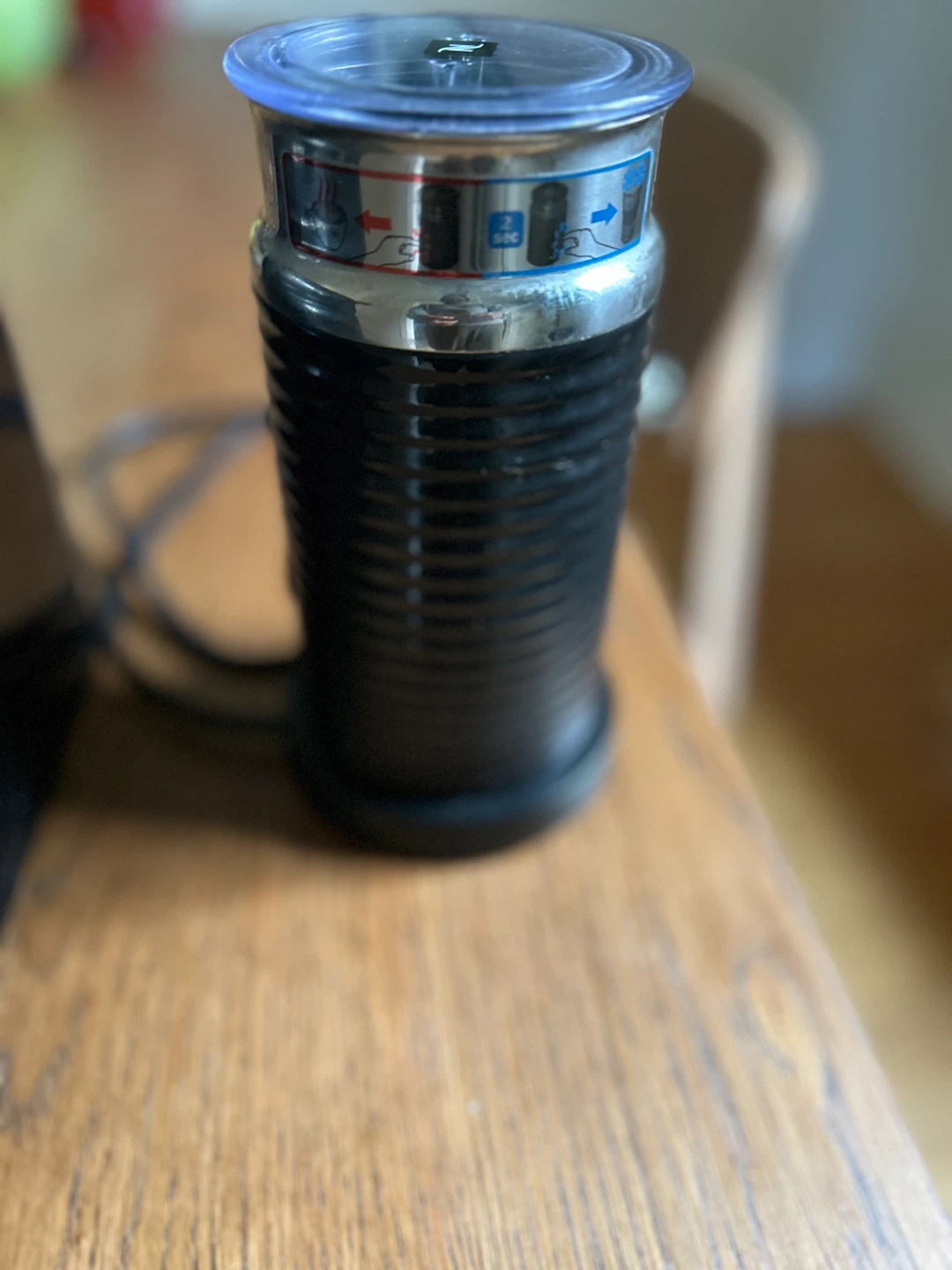 Nespresso coffee machine + frother - photo 5
