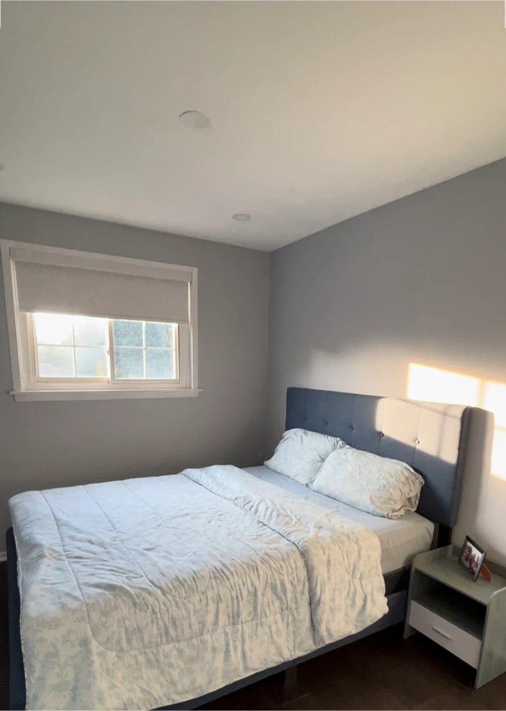Upholstered Queen Bed Frame - photo 2