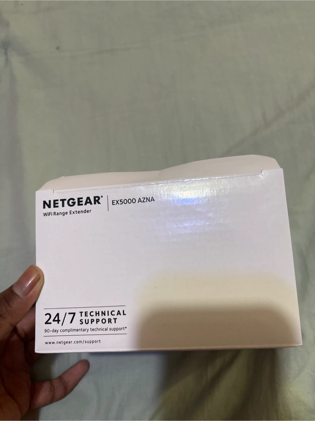 Netgear EX5000 WiFi Range Extender - photo 2