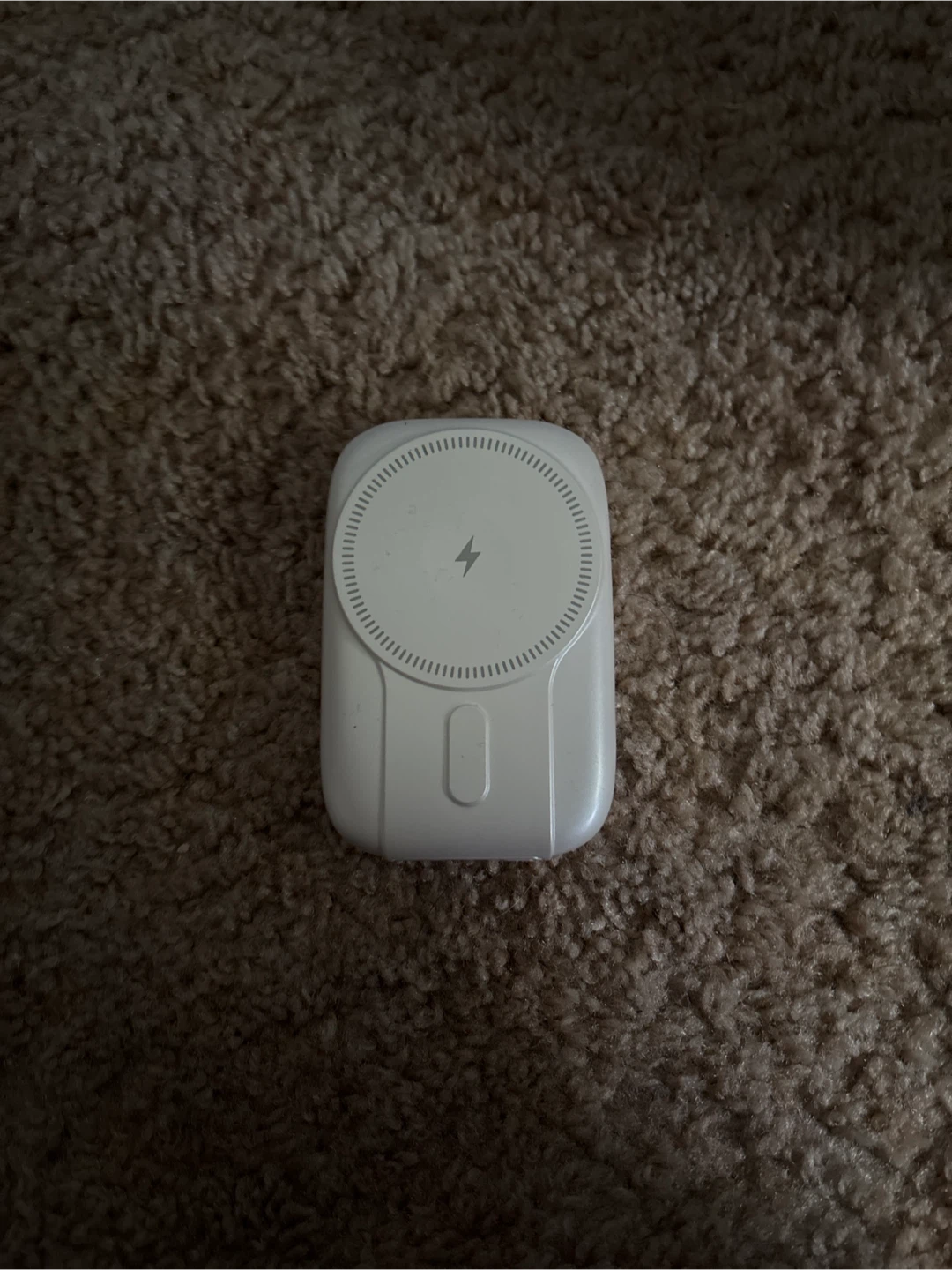 Magnetic Wireless Power Bank