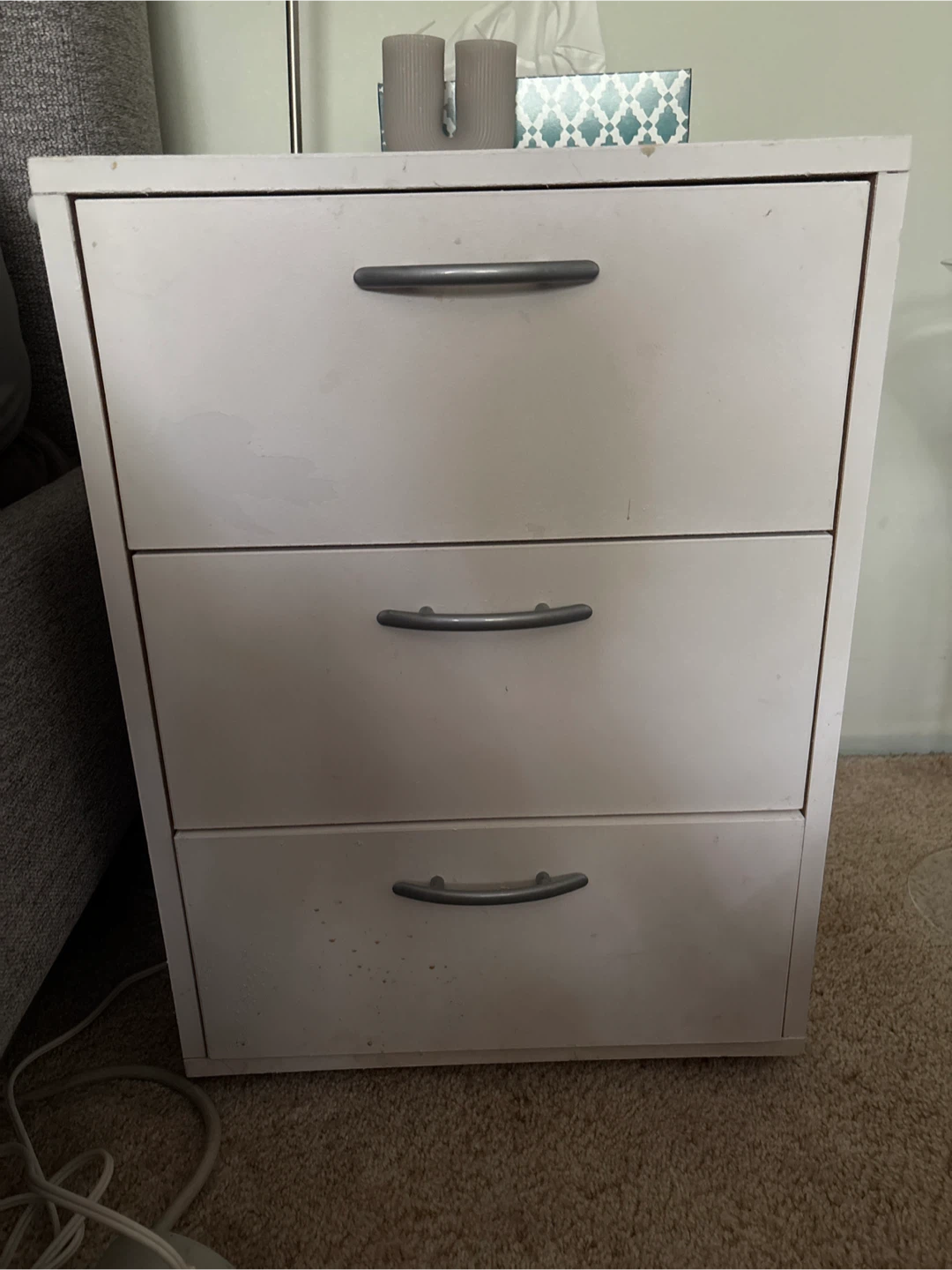 White 3-Drawer Nightstand