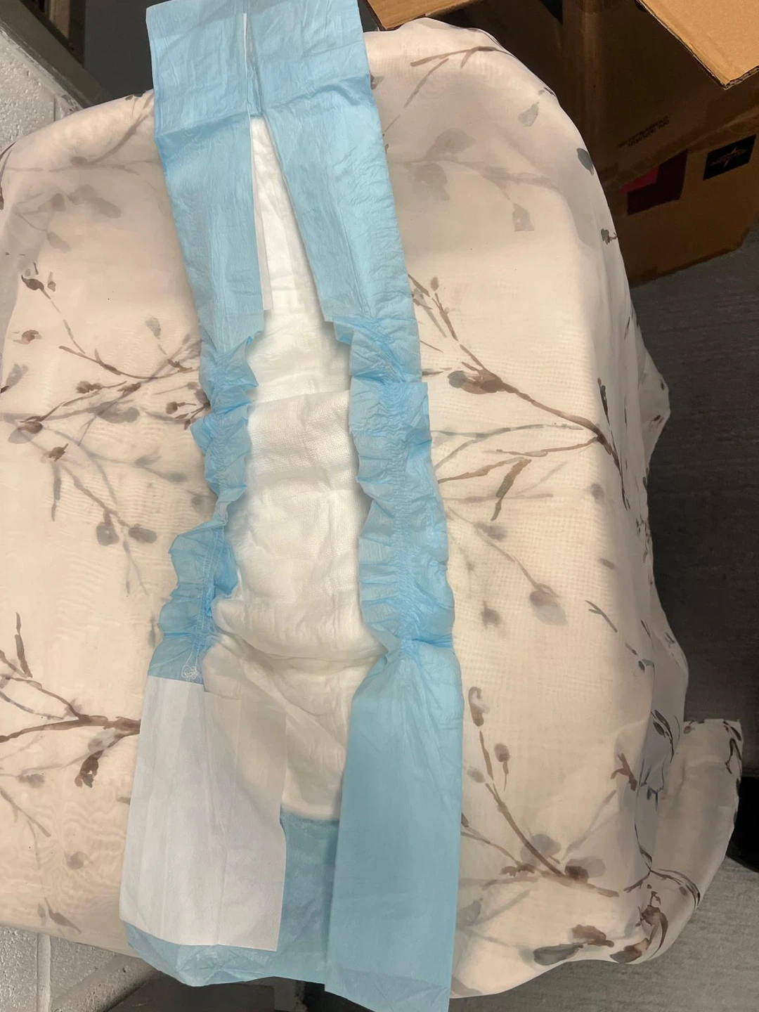 High-Absorbency Adult Incontinence Diapers - photo 3