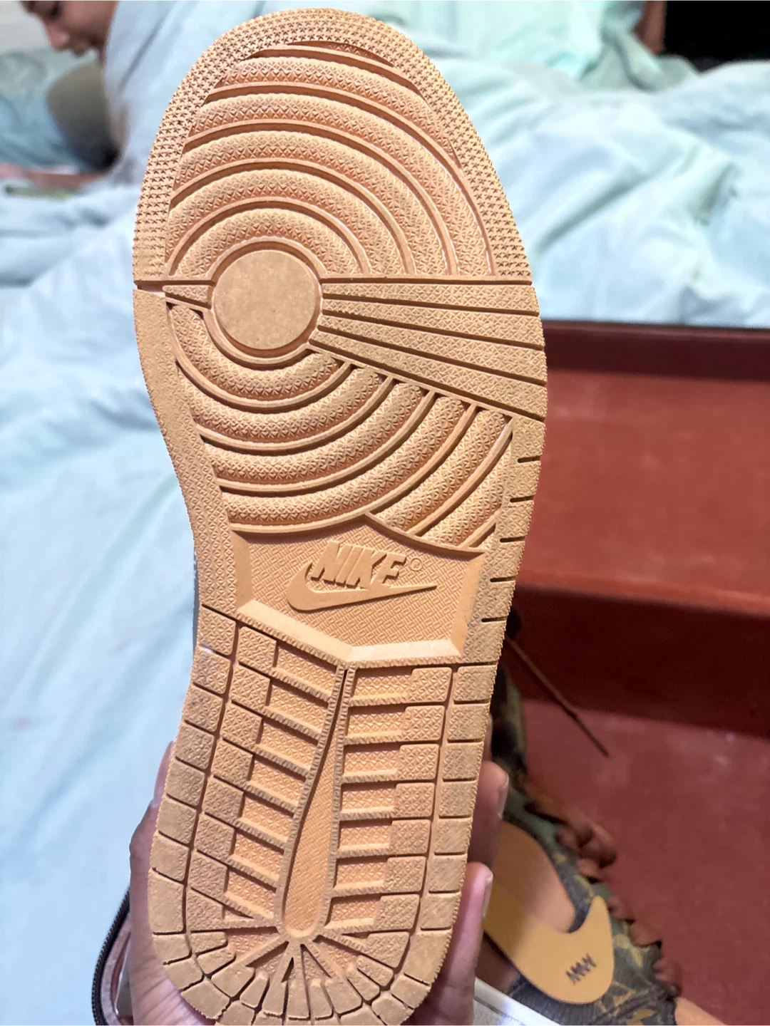 Louis Vuitton Custom Air Jordan 1 - photo 2