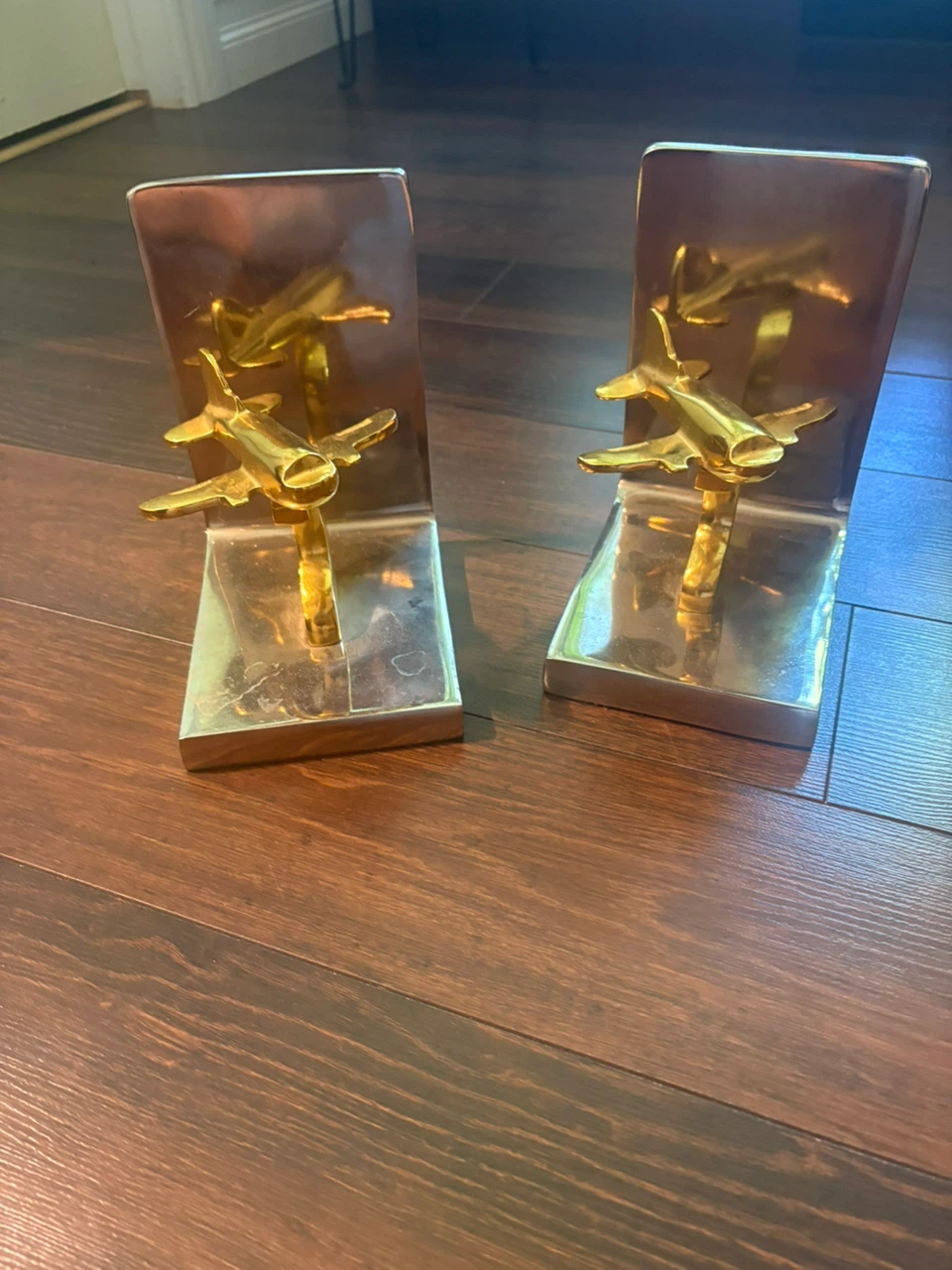 Airplane book ends