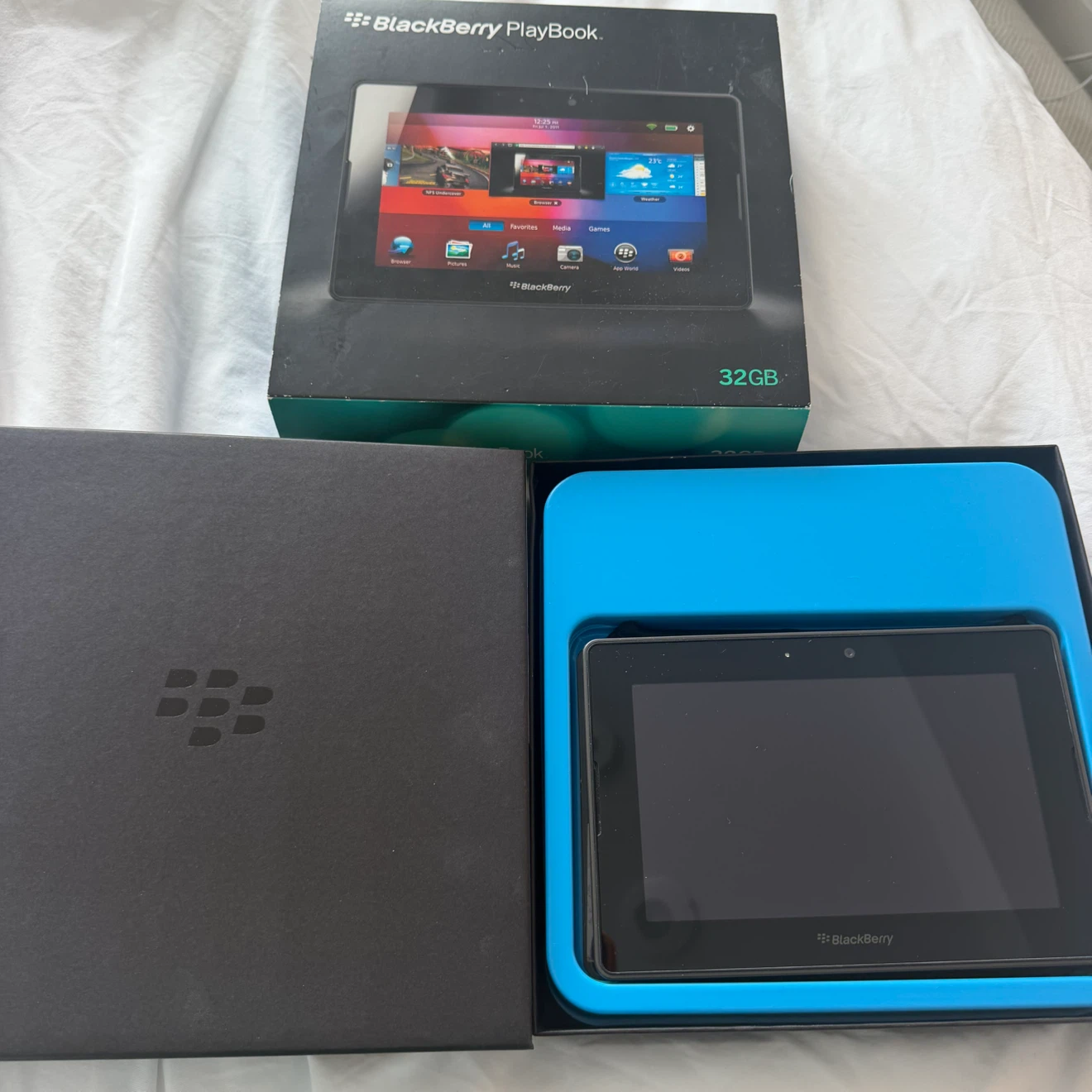 BlackBerry PlayBook 32GB Tablet - photo 2