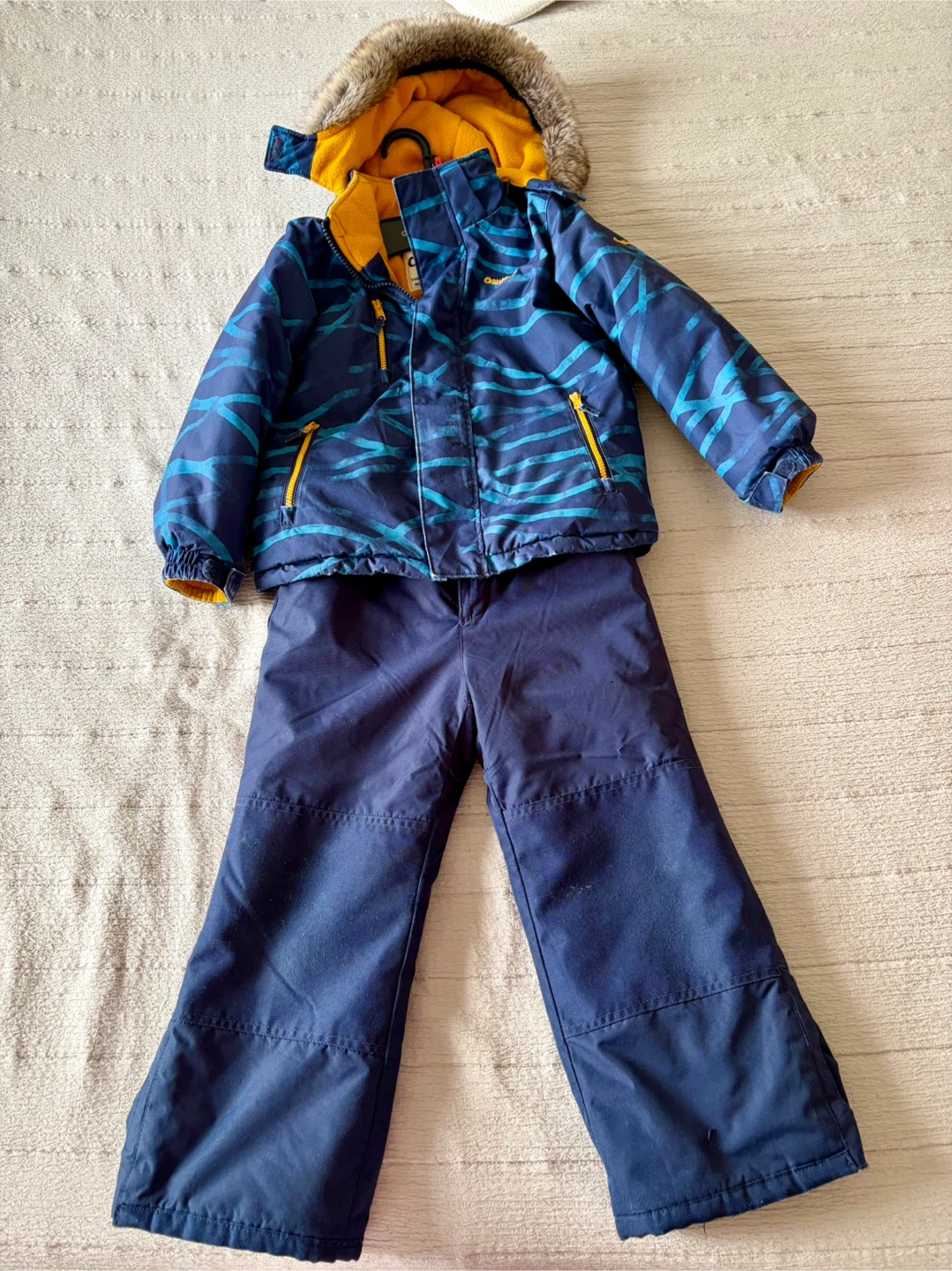 Kids Boys 2 Piece Snowsuit Size 6