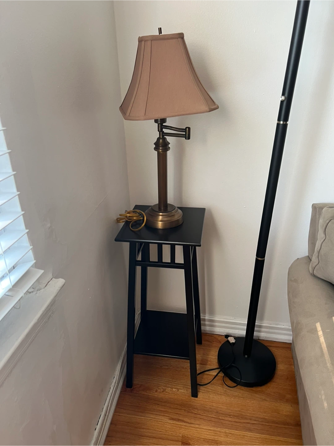 Black Side Table - photo 3