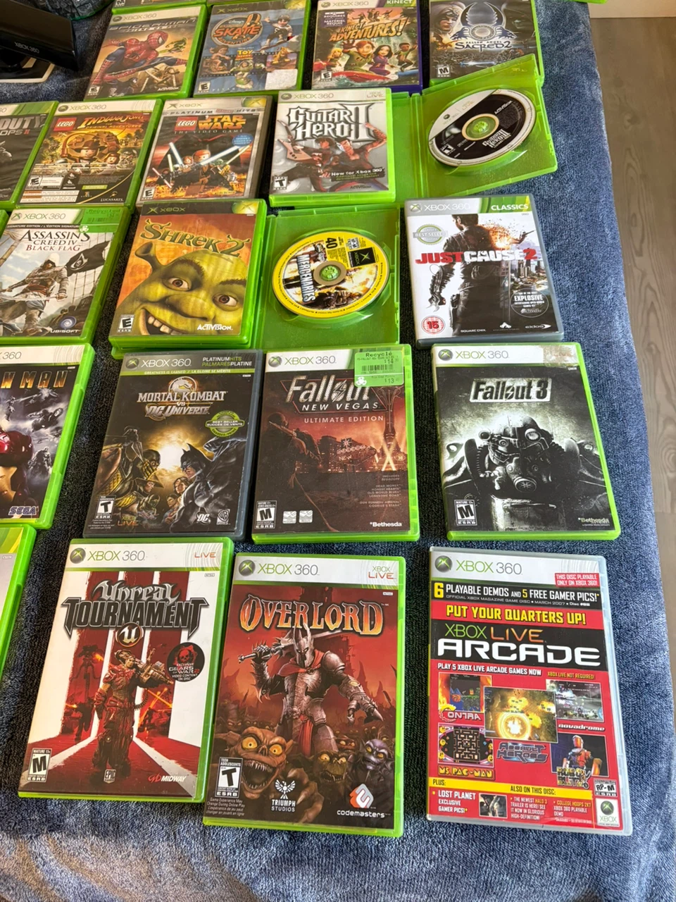 Xbox 360 Slim Console Bundle with 30+ Games and Accessories - photo 3