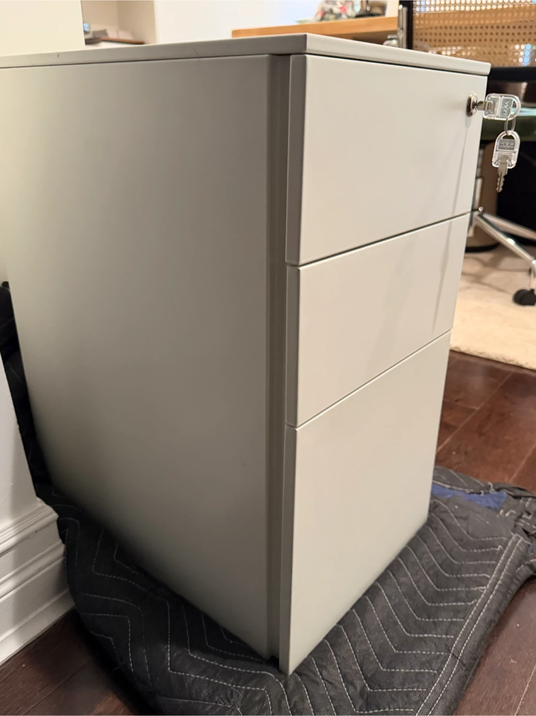 Filing Cabinet - photo 2