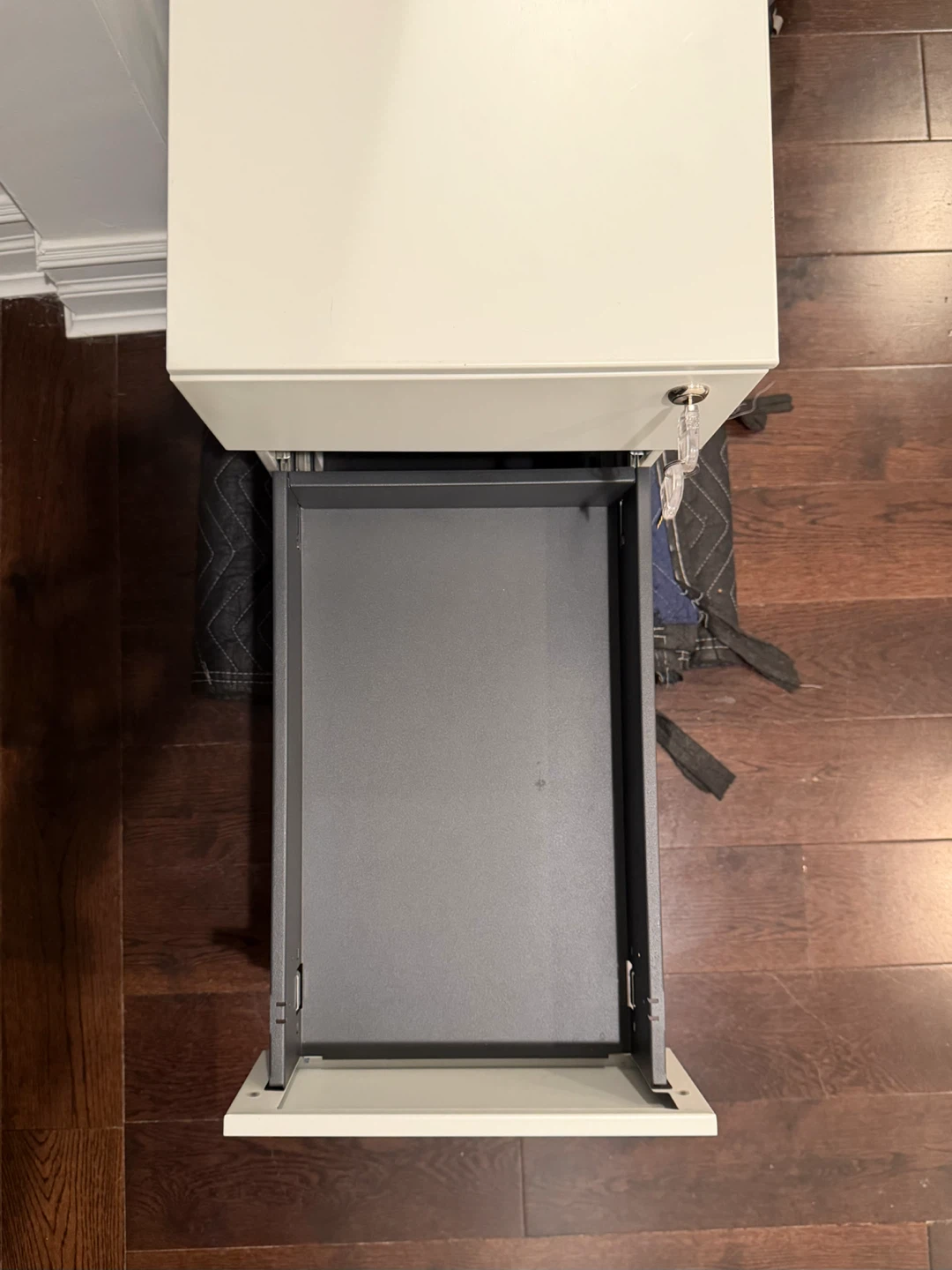 Filing Cabinet - photo 4