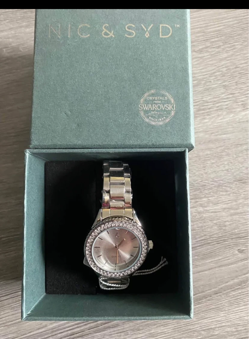 Nic & Syd Women's Quartz Watch with Crystals from Swarovski
