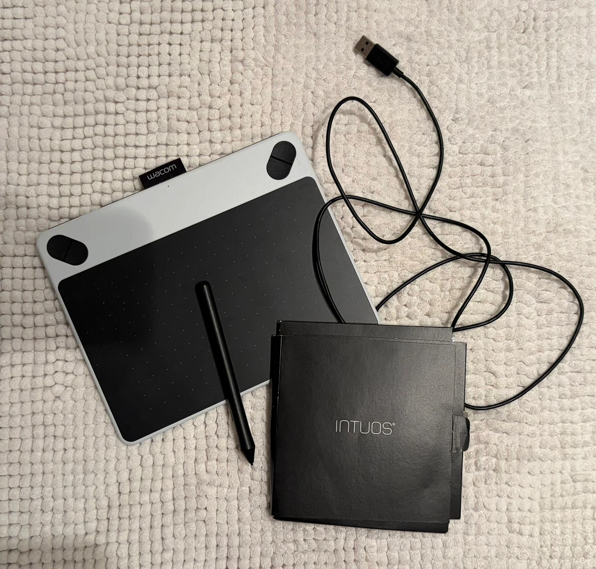 Intuos Wacom drawing tablet