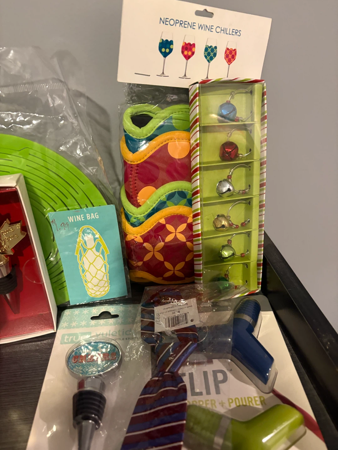 Assorted Wine Accessories Bundle - photo 3