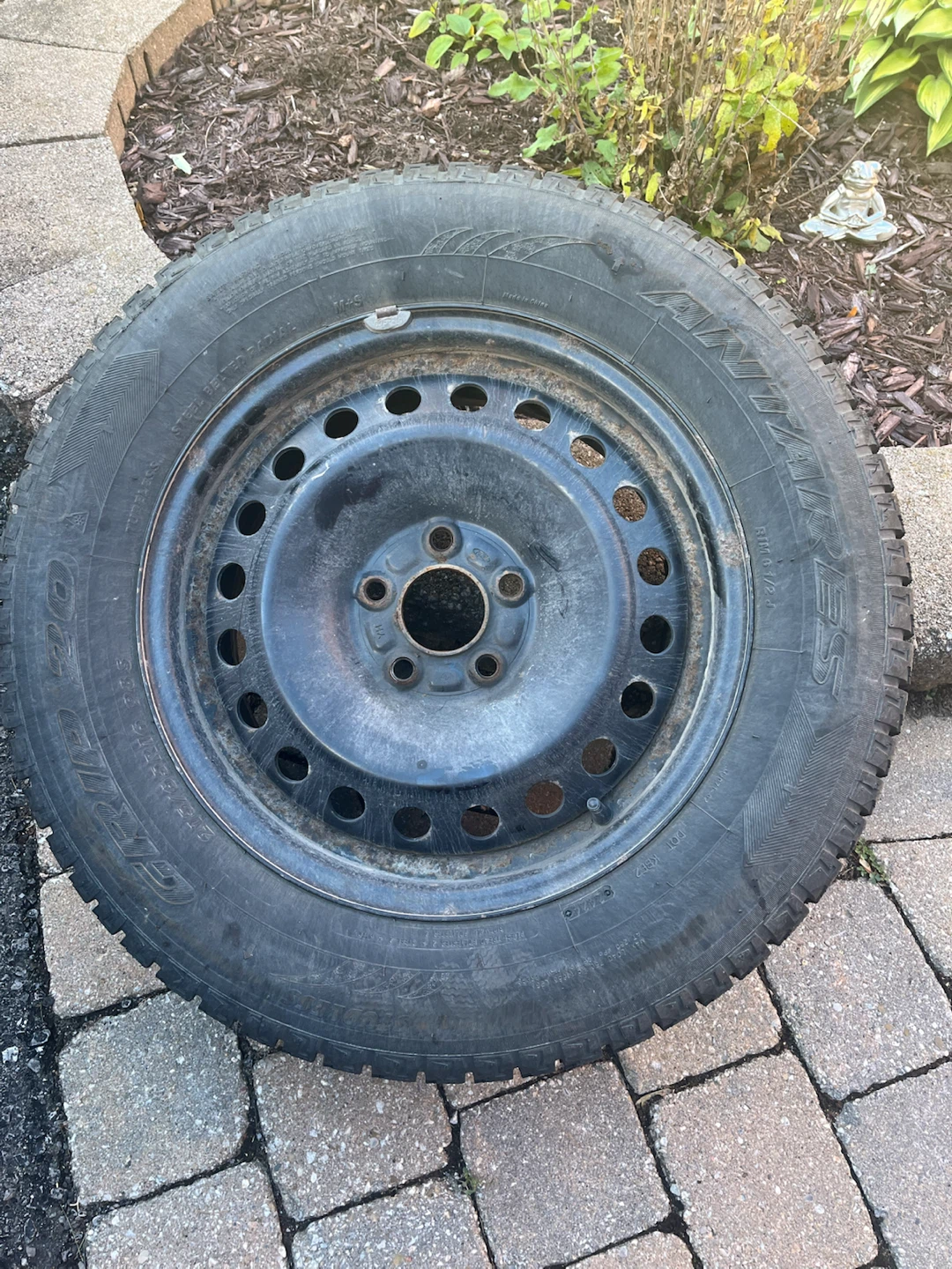 Winter Tires - 215/65R16 98S