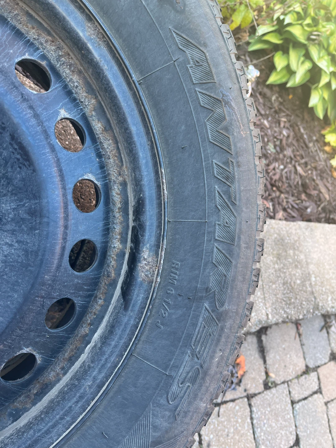 Winter Tires - 215/65R16 98S - photo 3
